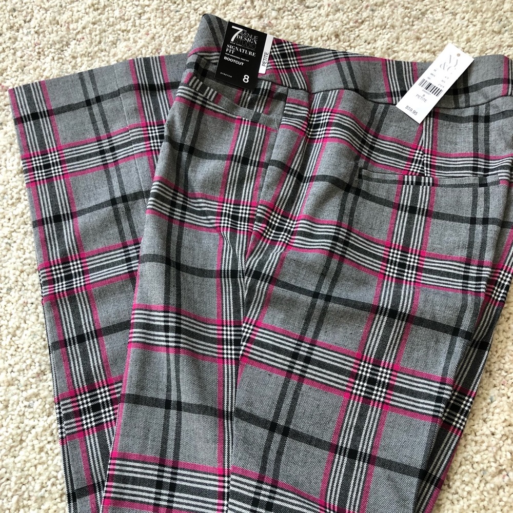 Cute pink plaid dress pants, size 8 petite